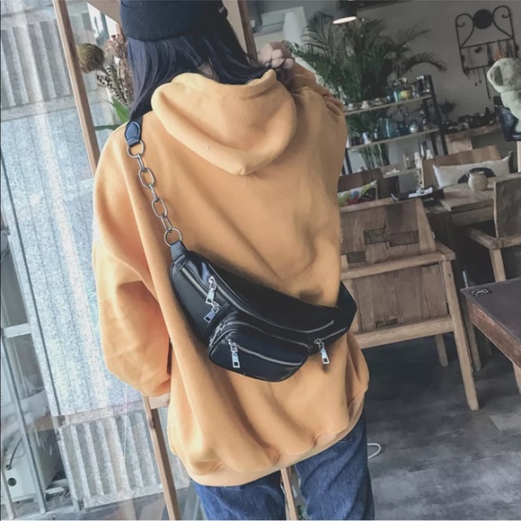 Trendy Faux Leather Chain Vintage Fanny Pack Bag - Picture 6 of 7